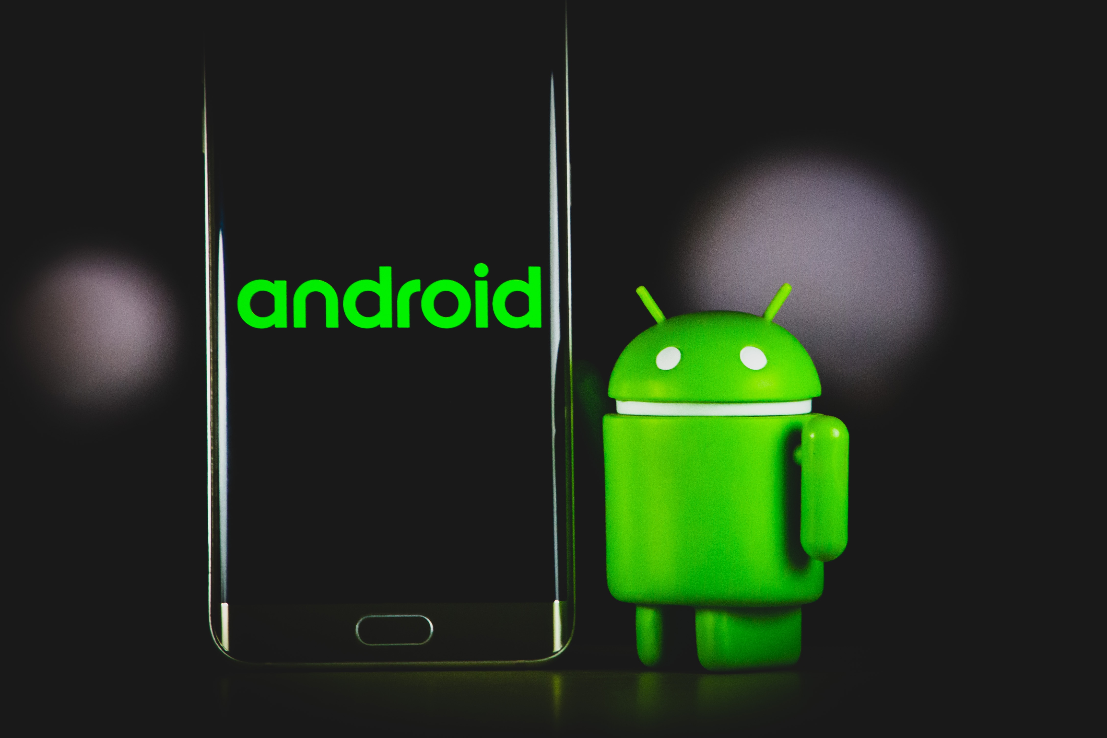 Illusatration Android 13 doit cibler le niveau API 33 avant le 31 août